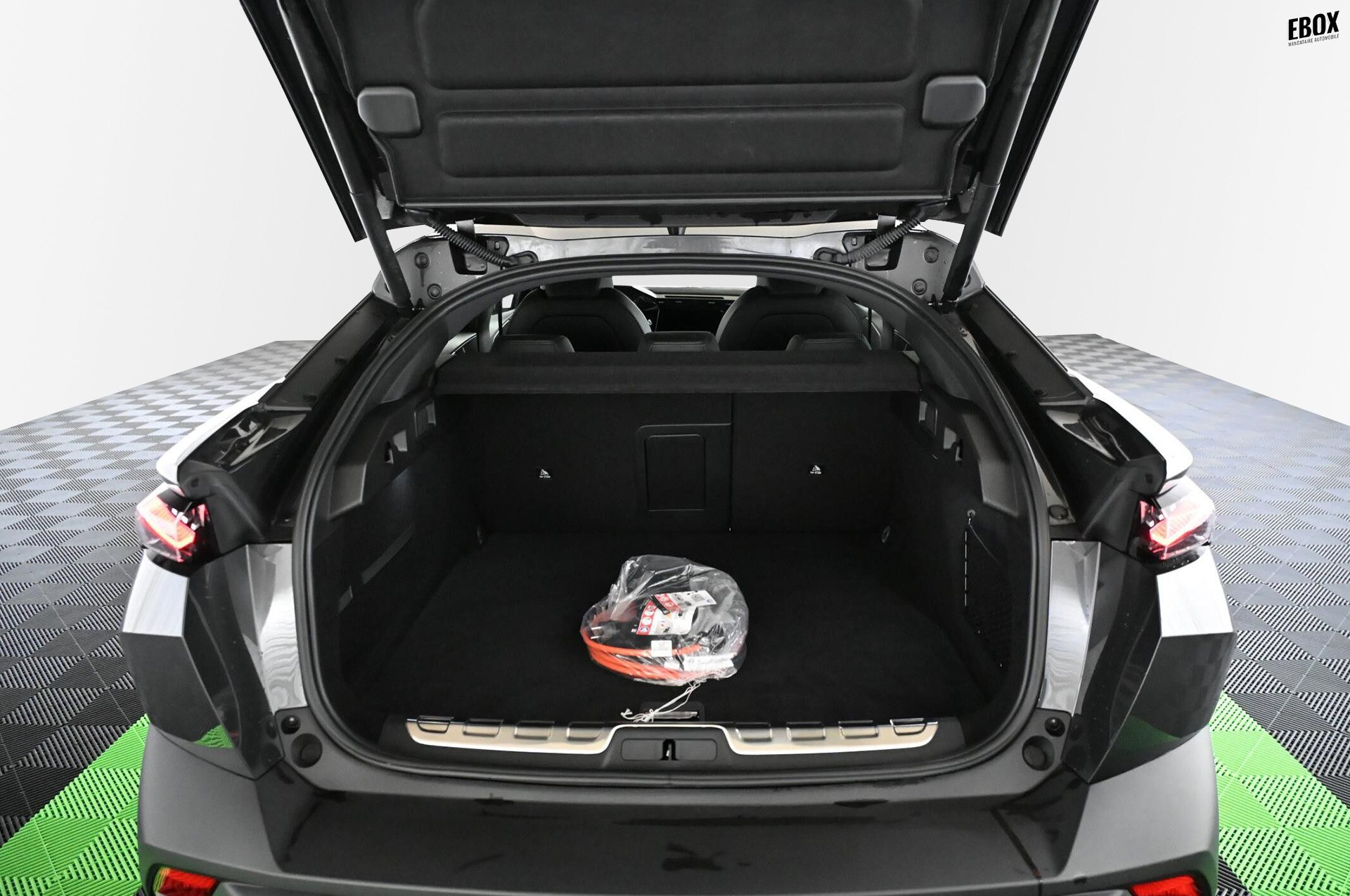 17824_p35 - PEUGEOT - 408 - 2023 - photo 39