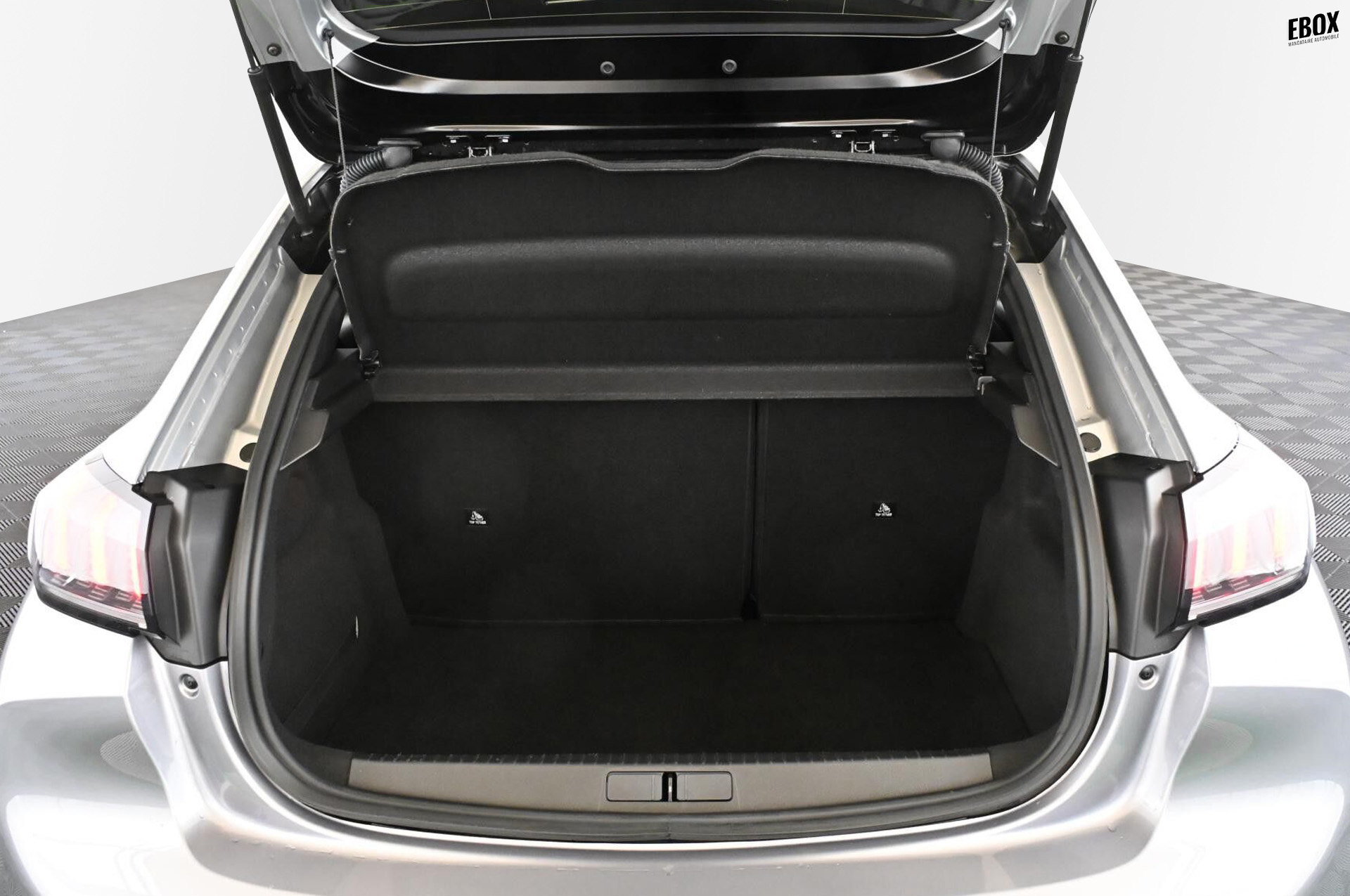 18208_p35 - PEUGEOT - 208 - 2023 - photo 32