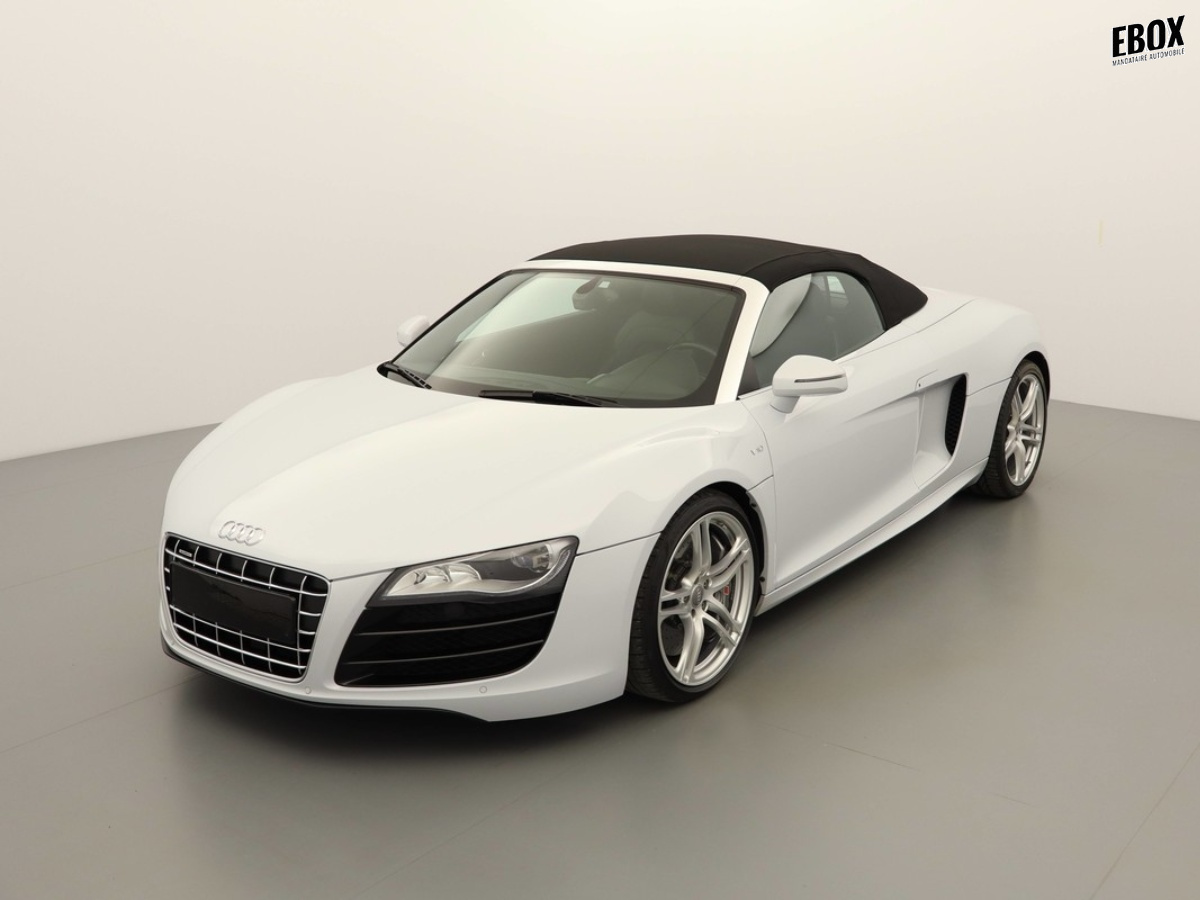 O199223_p3 - AUDI - R8 - 2012 - photo 1