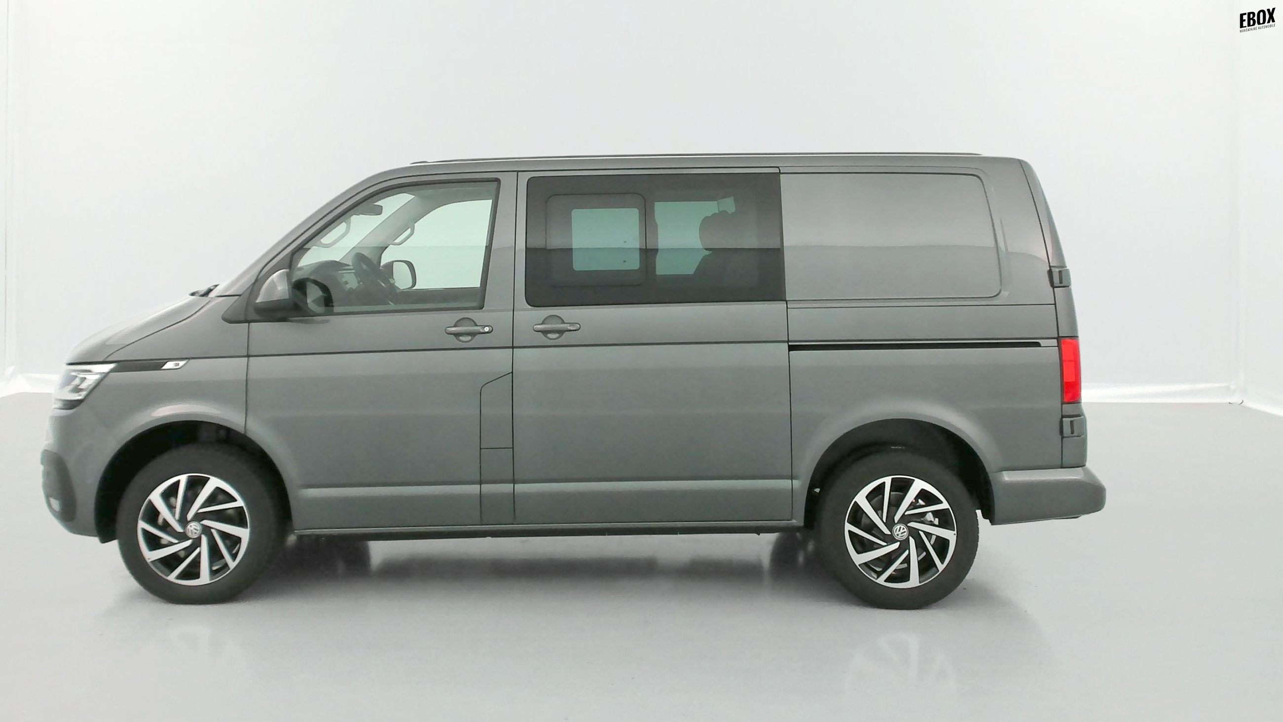 GLI00001203_p53 - VOLKSWAGEN - TRANSPORTER - 2025 - photo 4