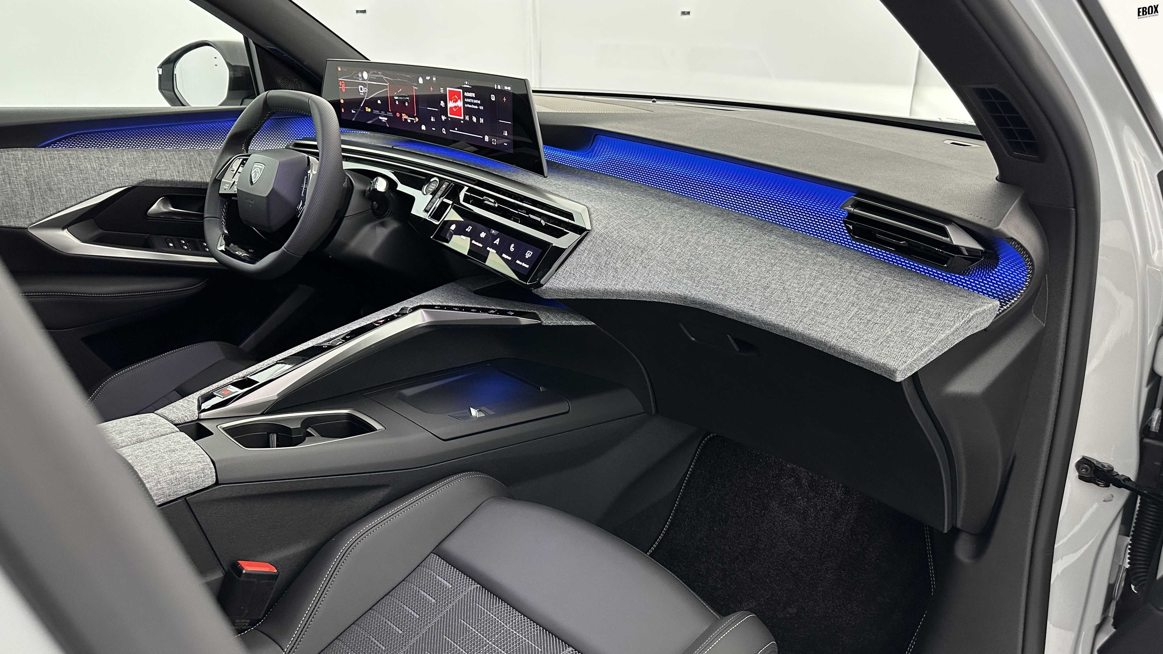 GLI00002278_p53 - PEUGEOT - 5008 - 2025 - photo 8