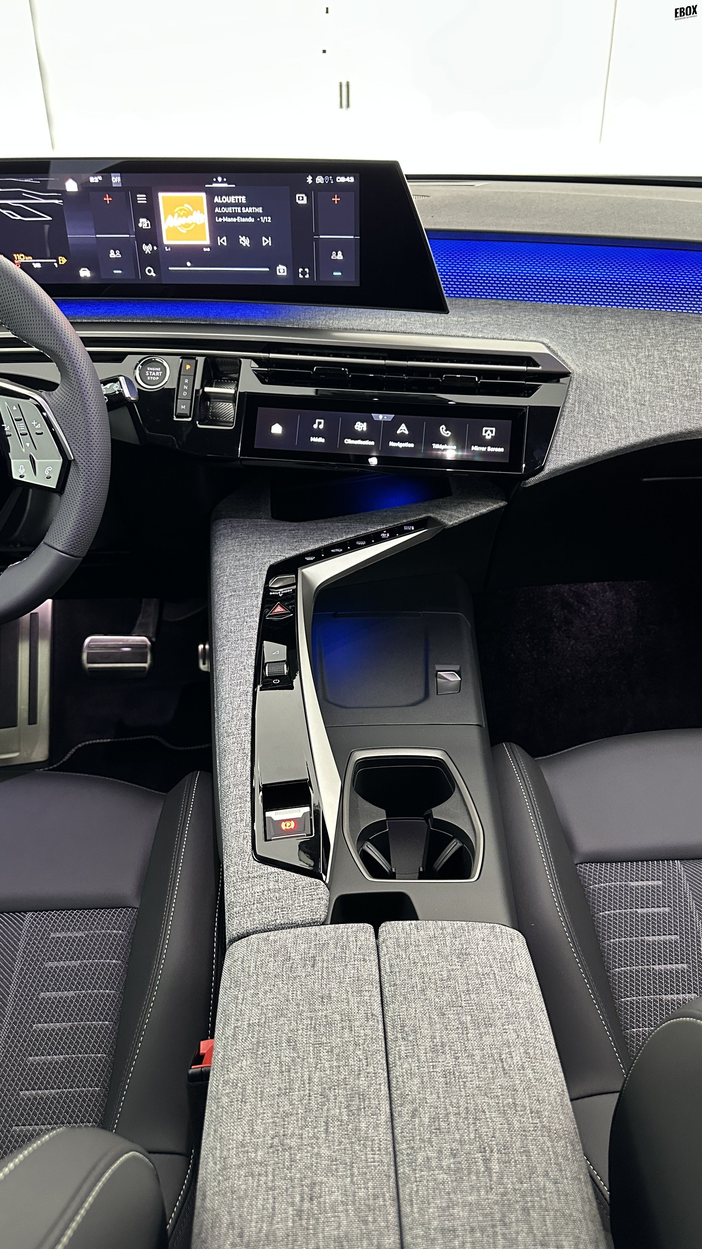 GLI00002278_p53 - PEUGEOT - 5008 - 2025 - photo 17