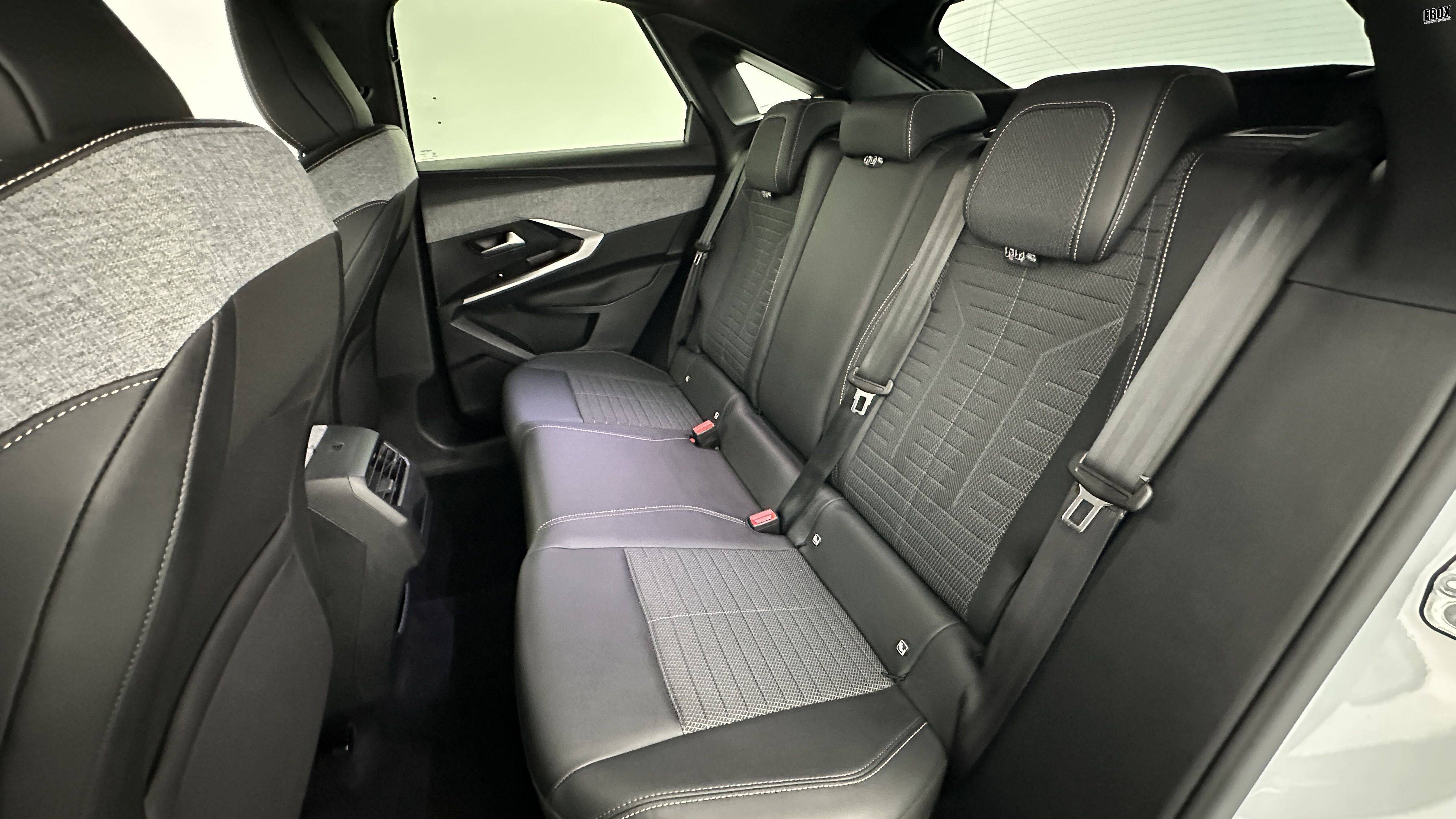 GLI00002586_p53 - PEUGEOT - 3008 - 2024 - photo 9