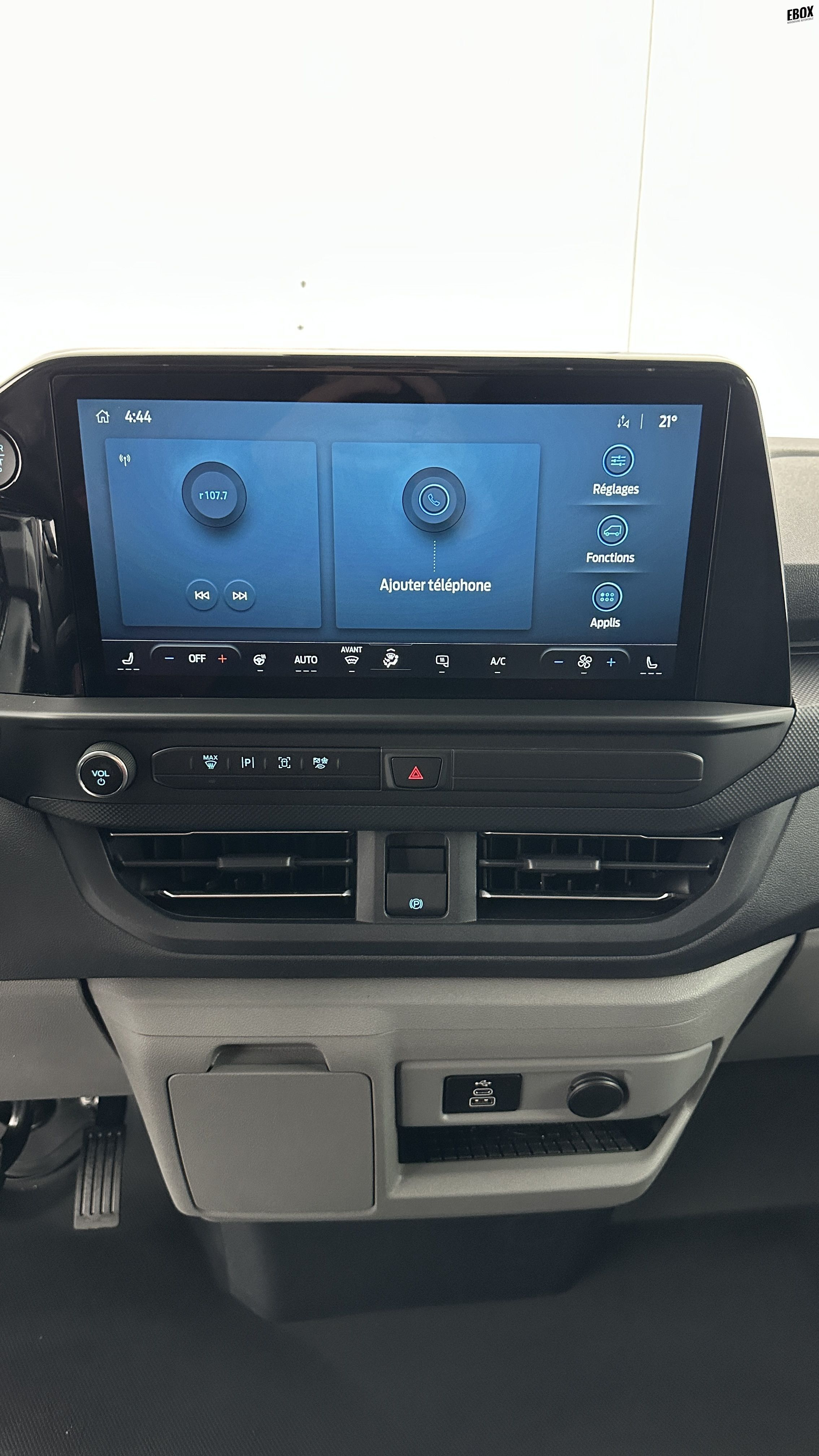 GLI00001262_p53 - FORD - TRANSIT - 2025 - photo 11