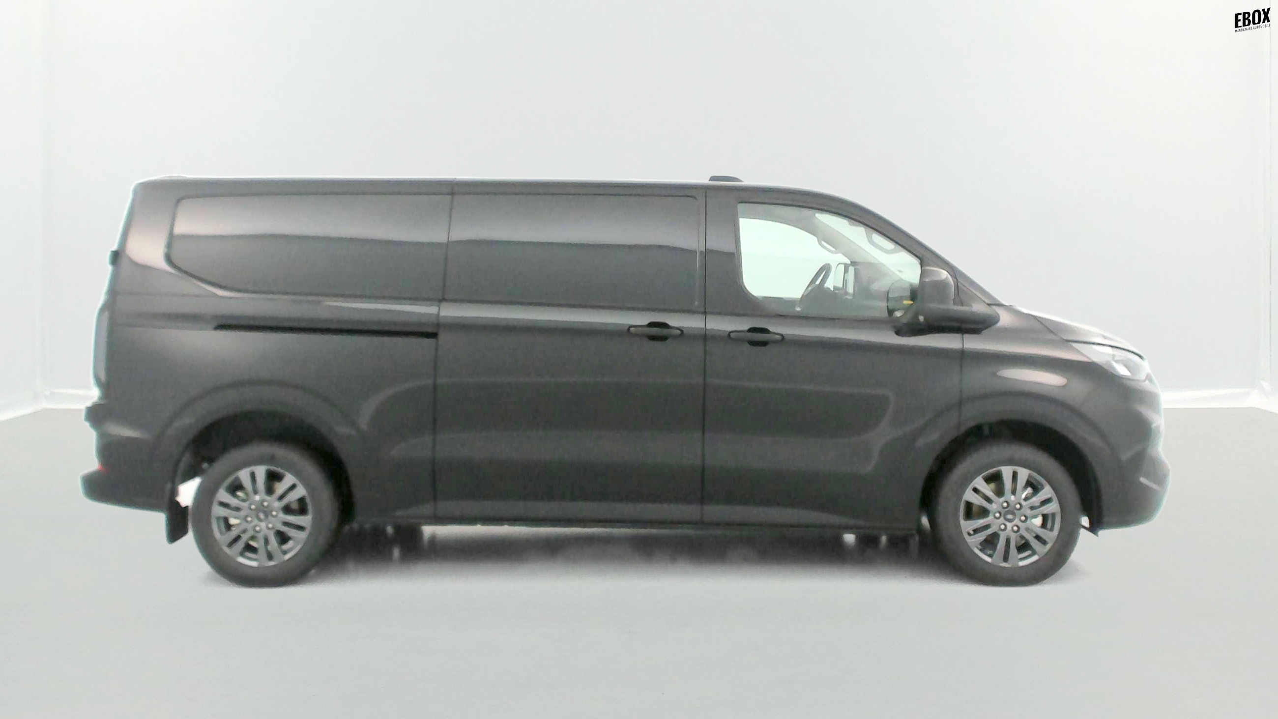 GLI00001262_p53 - FORD - TRANSIT - 2025 - photo 19