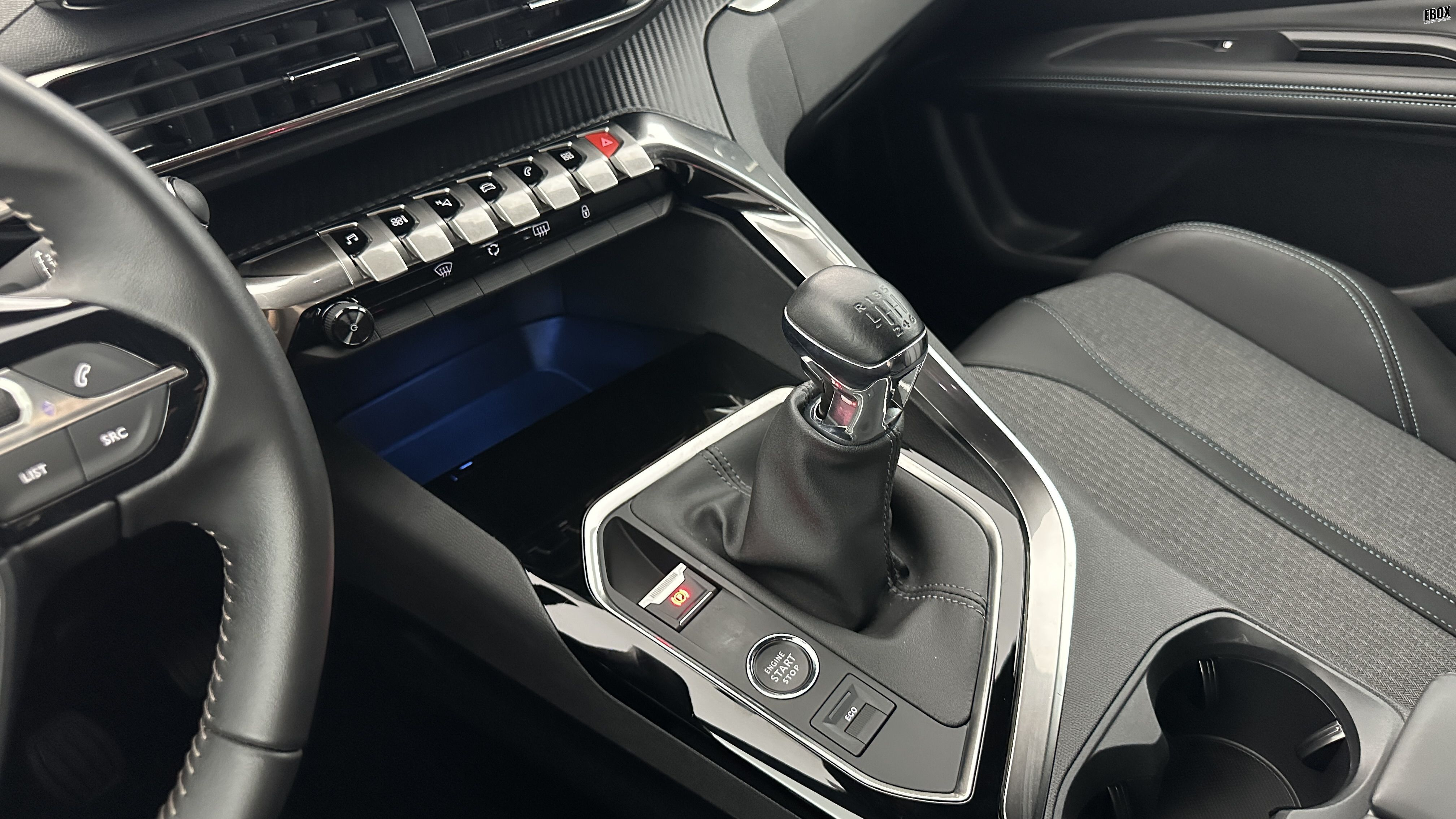 GLI00002874_p53 - PEUGEOT - 3008 - 2024 - photo 16