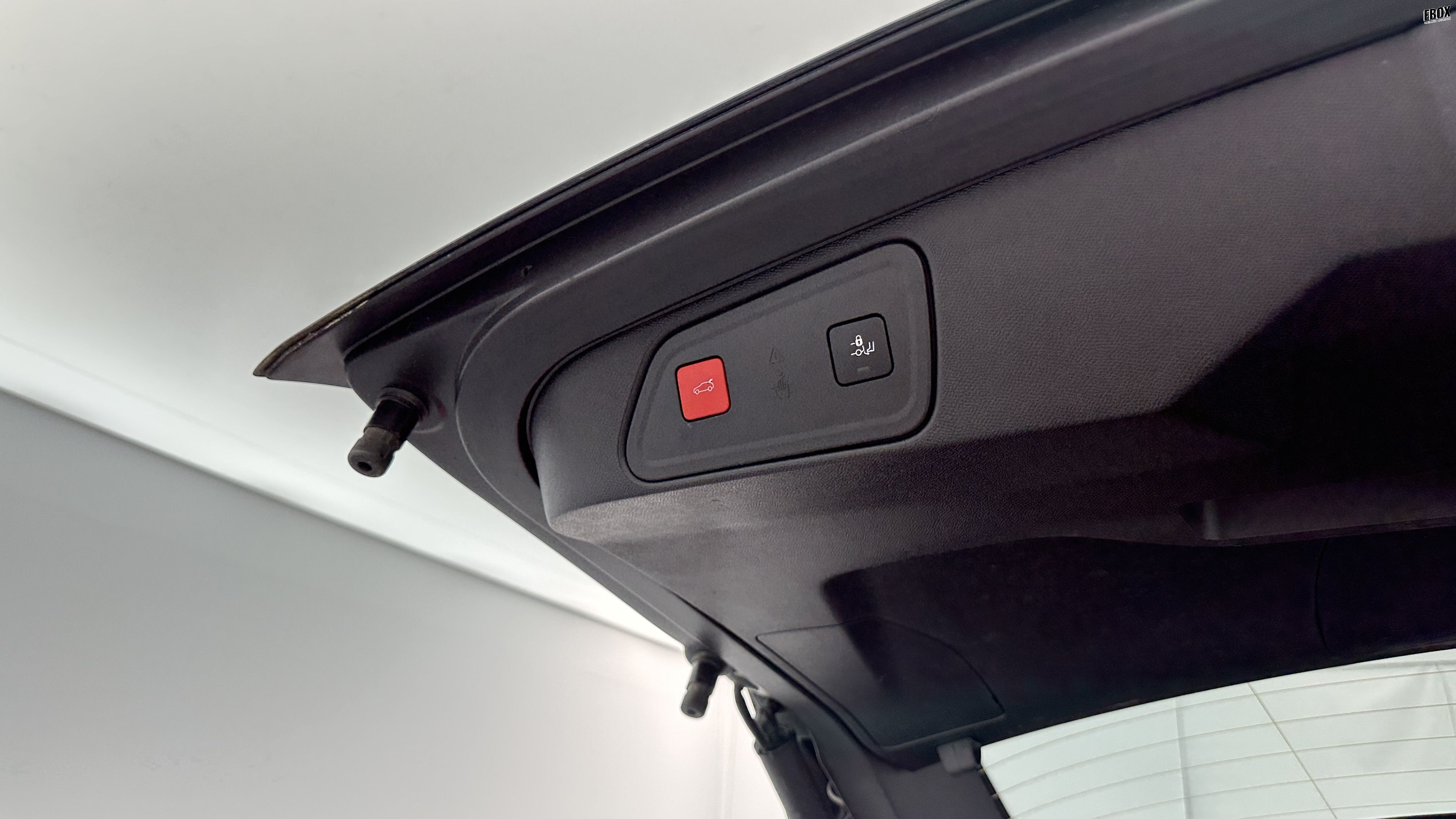 GLI00002874_p53 - PEUGEOT - 3008 - 2024 - photo 24