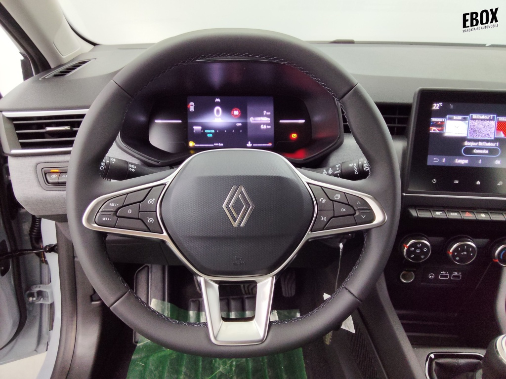 71137_p51 - RENAULT - CLIO - 2025 - photo 16