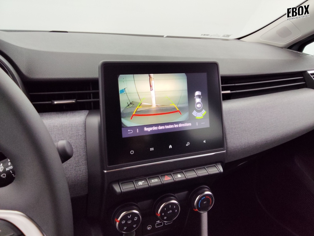 71137_p51 - RENAULT - CLIO - 2025 - photo 6