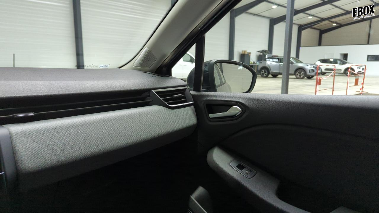 45948_p28 - RENAULT - CLIO 5 - 2025 - photo 19