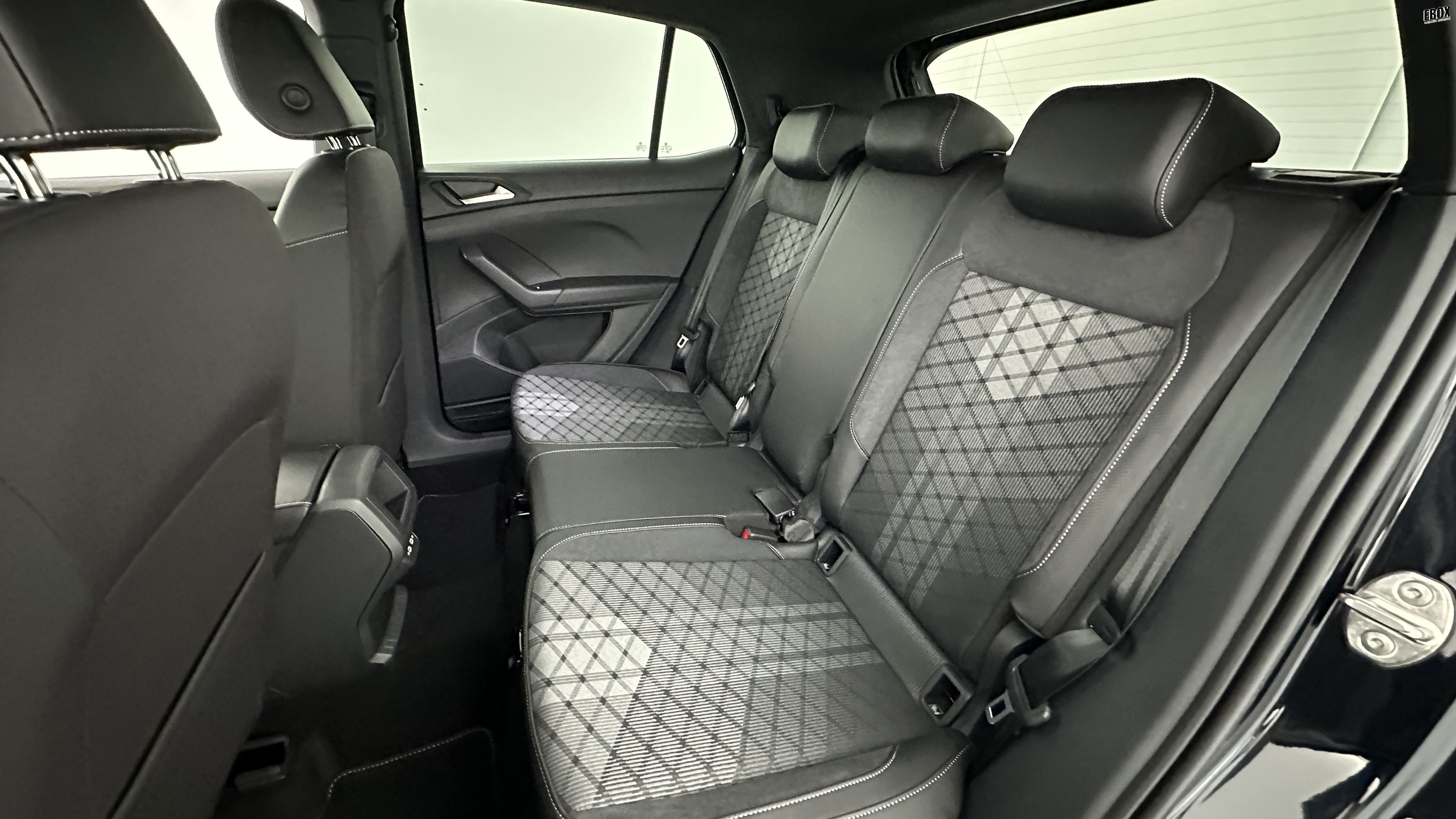 GLI00002900_p53 - VOLKSWAGEN - T CROSS - 2025 - photo 9