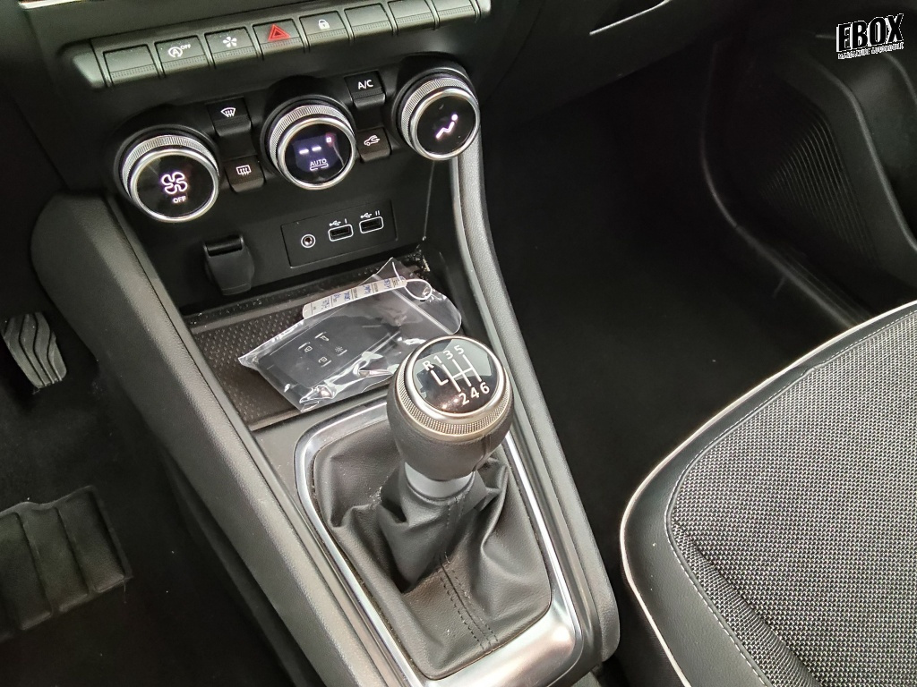 71627_p51 - RENAULT - CAPTUR - 2024 - photo 14