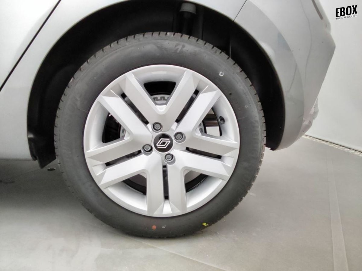 355645_p2 - RENAULT - CLIO - 2025 - photo 10