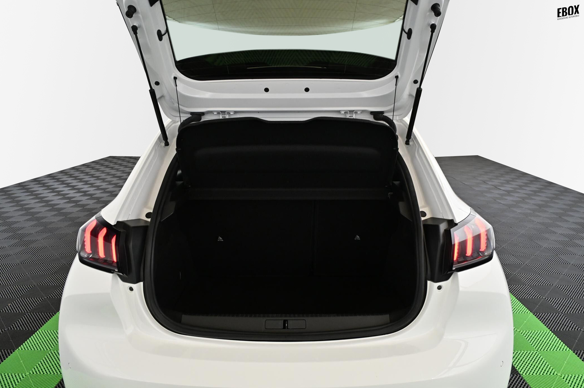 18351_p35 - PEUGEOT - 208 - 2023 - photo 32