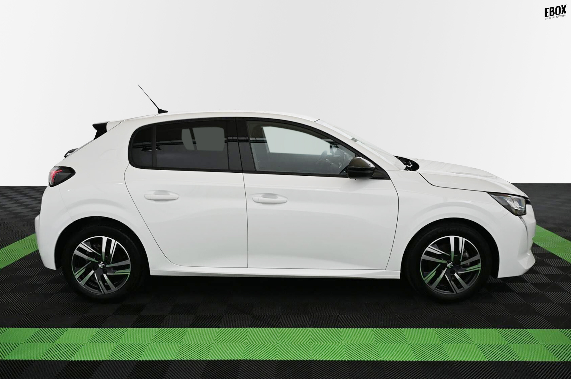 18351_p35 - PEUGEOT - 208 - 2023 - photo 7