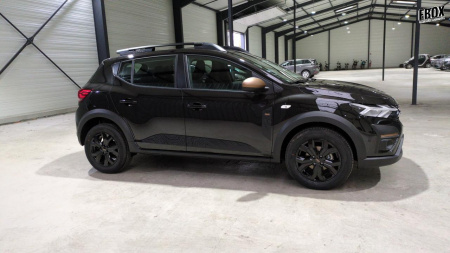 46100_p28 - DACIA - SANDERO - 2025