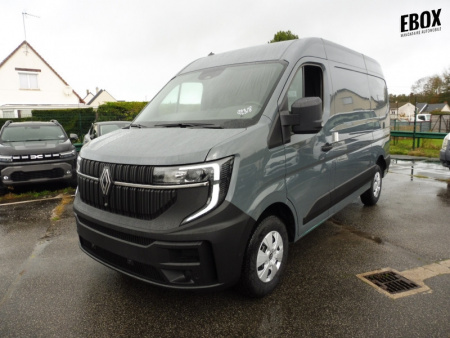 72318_p51 - RENAULT - MASTER - 2025