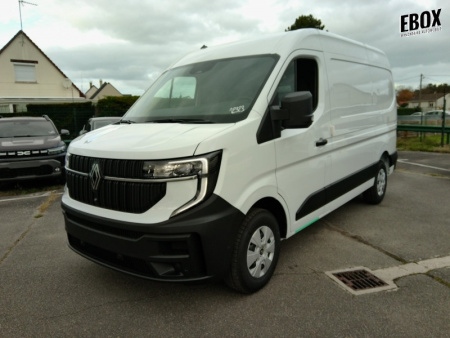 72323_p51 - RENAULT - MASTER - 2025