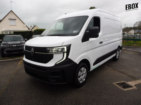 72325_p51 - RENAULT - MASTER - 2025