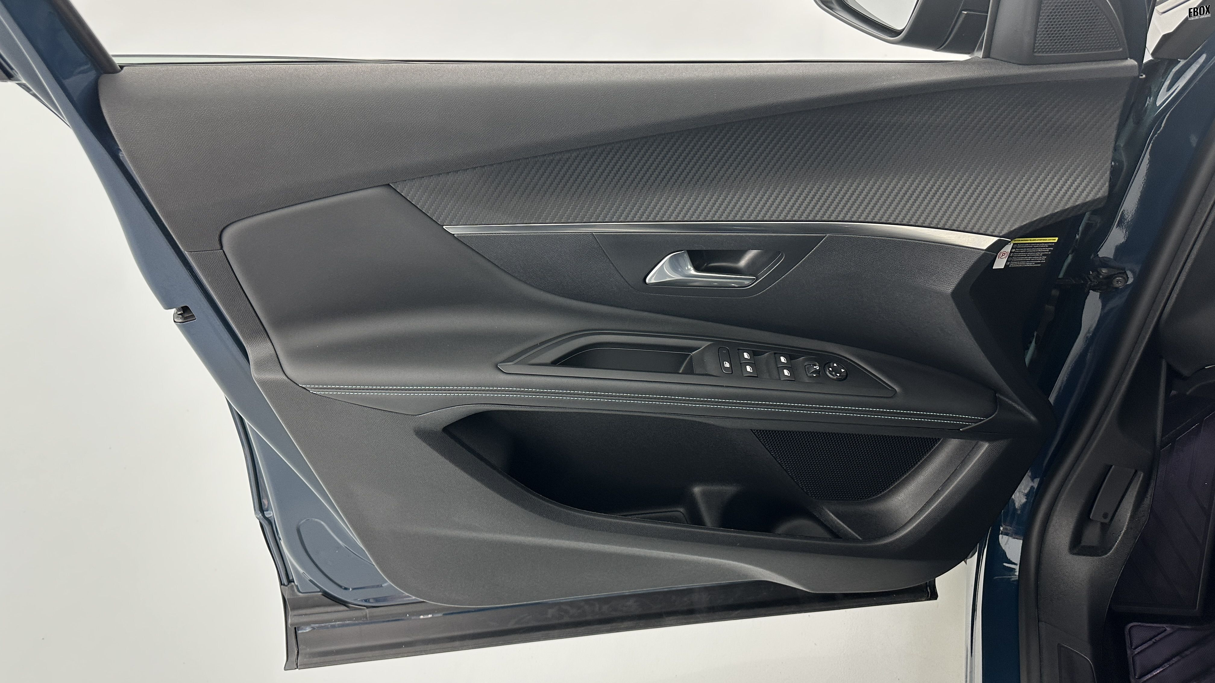 GLI00006268_p53 - PEUGEOT - 3008 - 2024 - photo 12