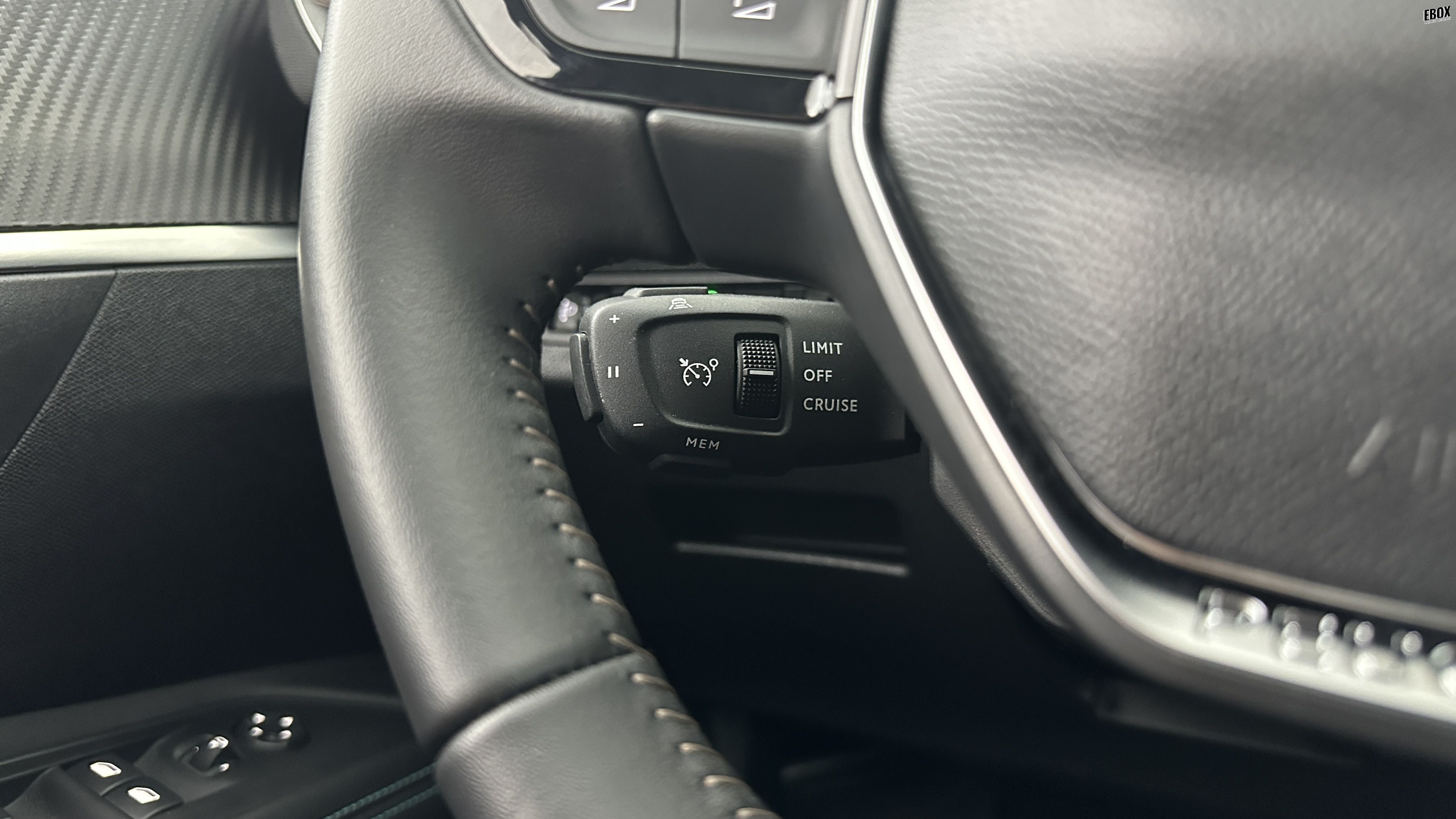 GLI00006268_p53 - PEUGEOT - 3008 - 2024 - photo 21