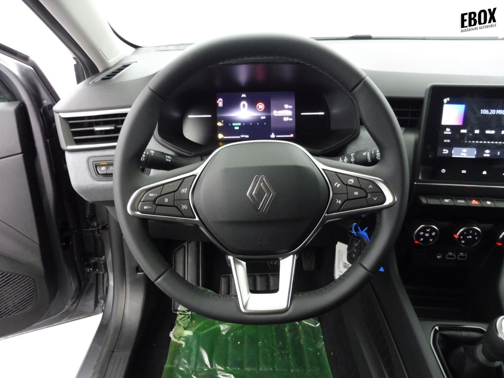 69858_p51 - RENAULT - CLIO - 2025 - photo 15