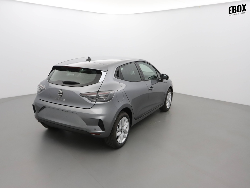 69858_p51 - RENAULT - CLIO - 2025 - photo 3