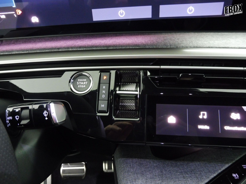 72305_p51 - PEUGEOT - 3008 - 2025 - photo 14