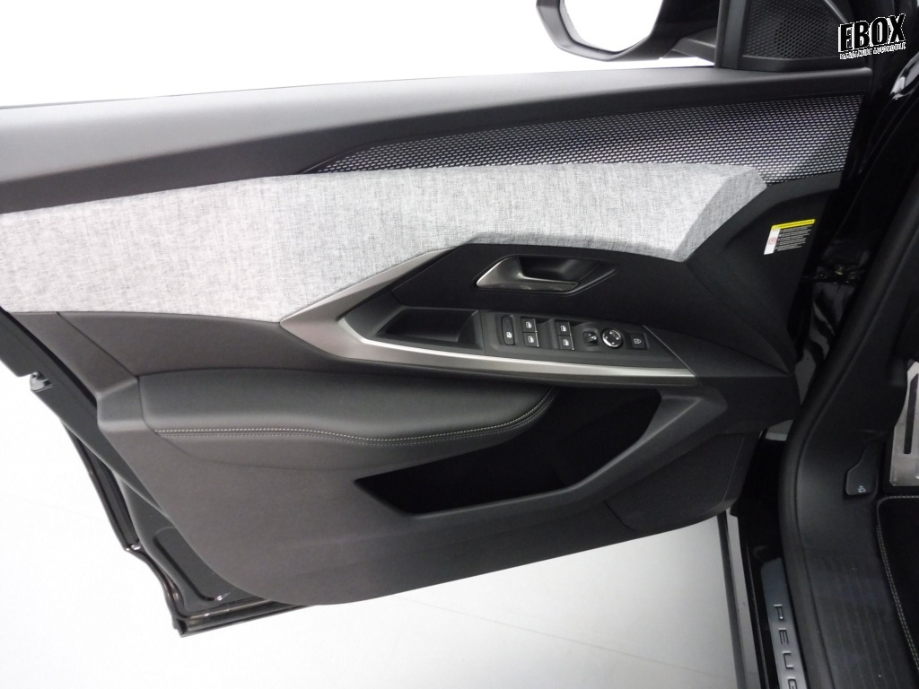72306_p51 - PEUGEOT - 3008 - 2025 - photo 18