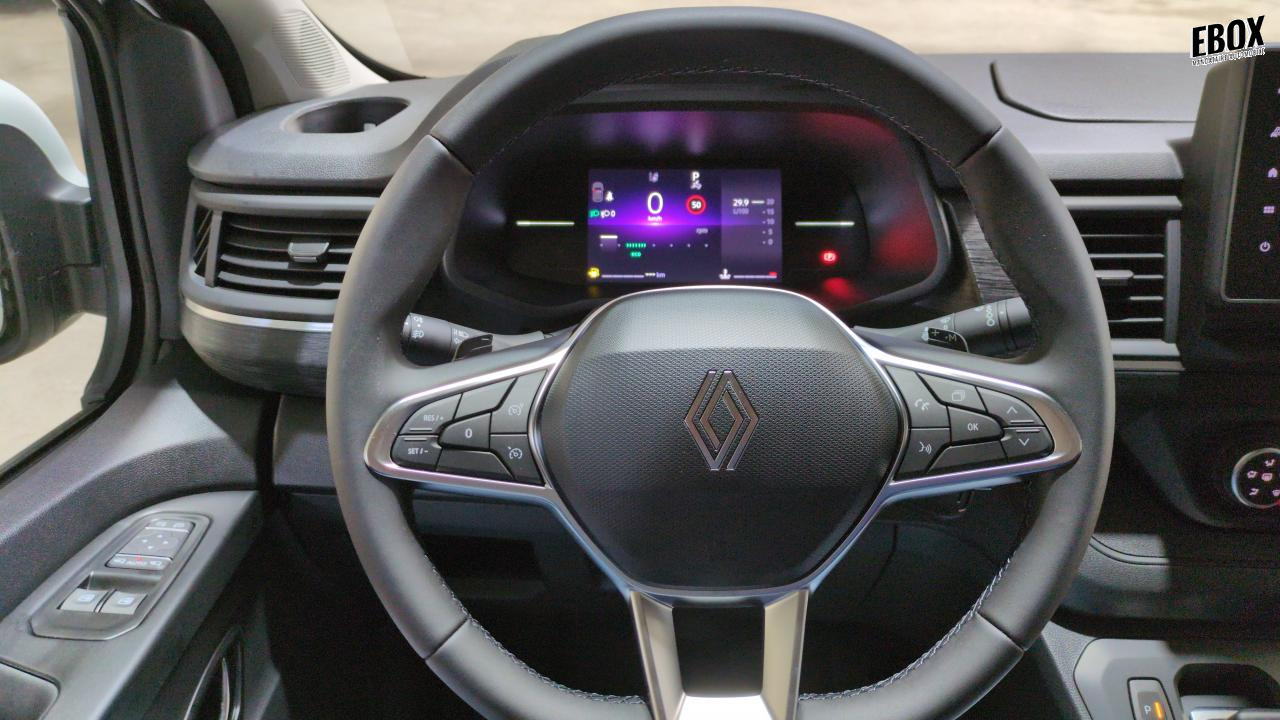 46355_p28 - RENAULT - TRAFIC - 2025 - photo 15