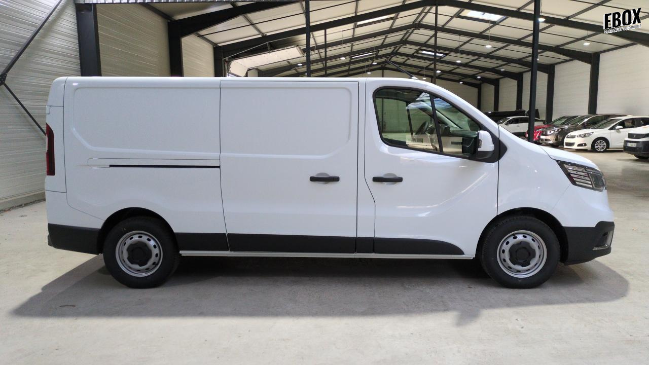 46355_p28 - RENAULT - TRAFIC - 2025 - photo 3