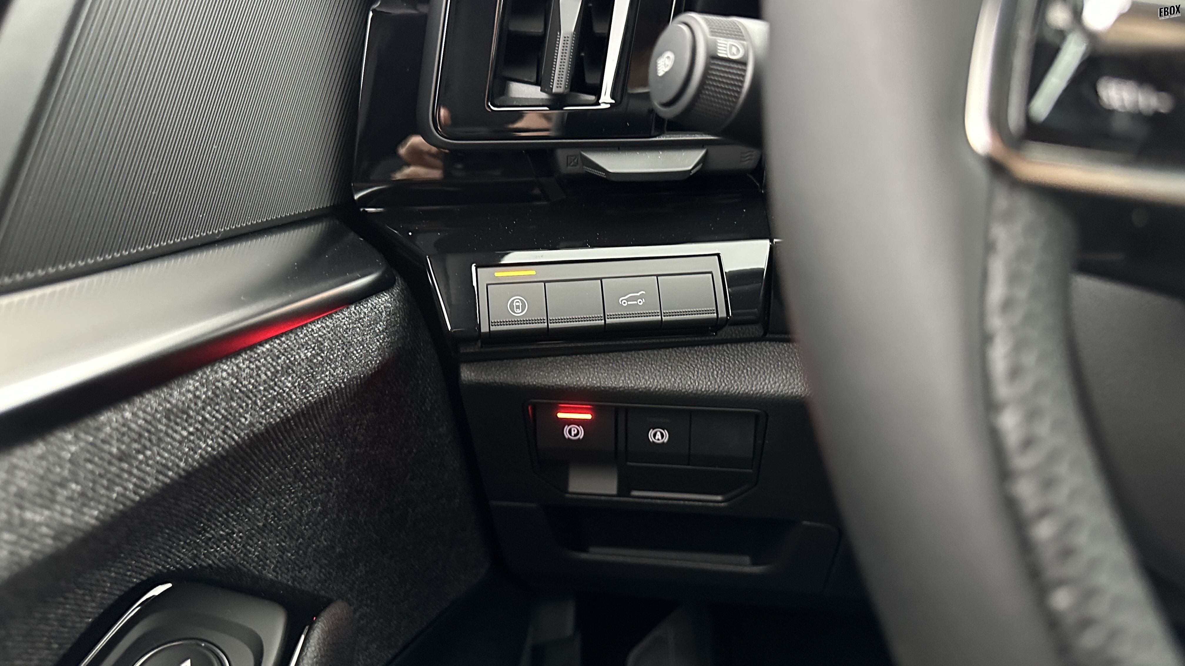 GLI00001582_p53 - RENAULT - ESPACE - 2025 - photo 24