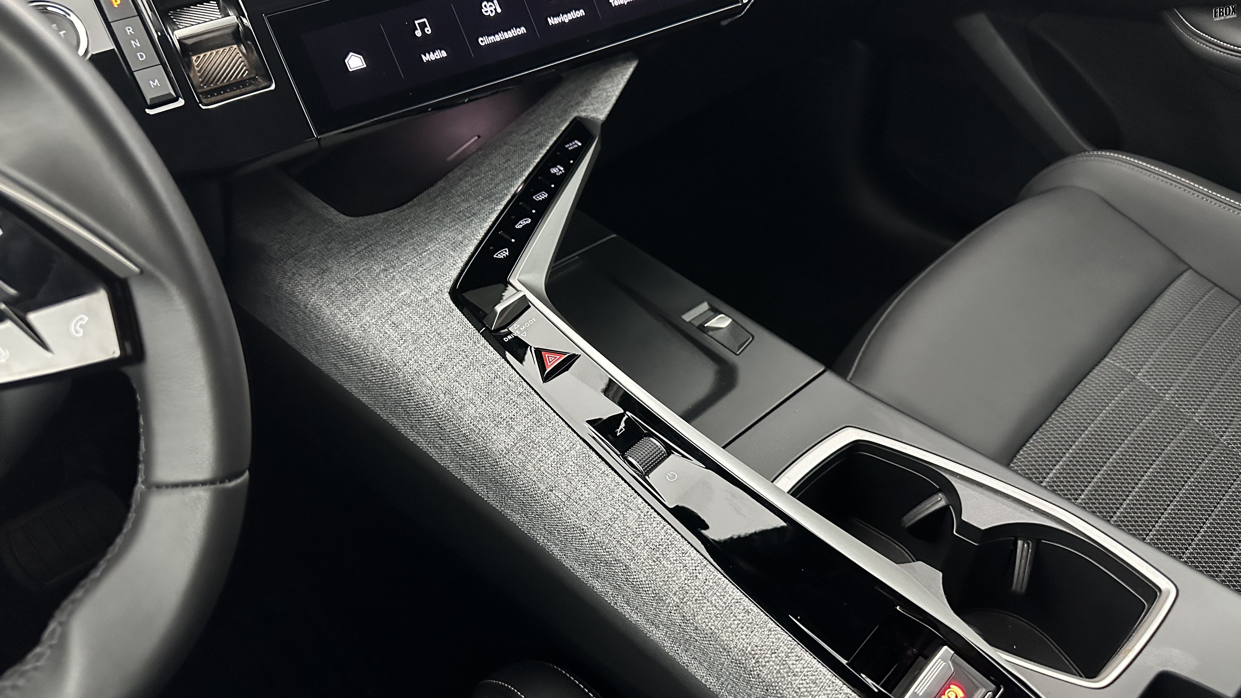 GLI00002828_p53 - PEUGEOT - 3008 - 2024 - photo 16