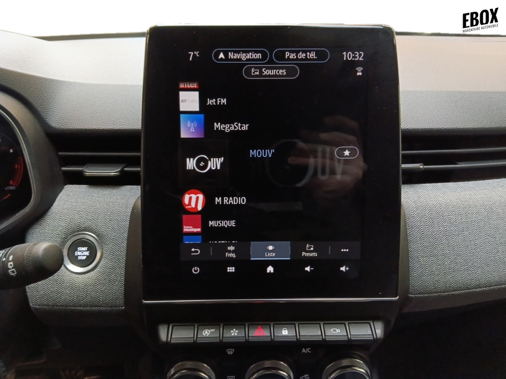 72405_p51 - RENAULT - CLIO - 2024 - photo 17