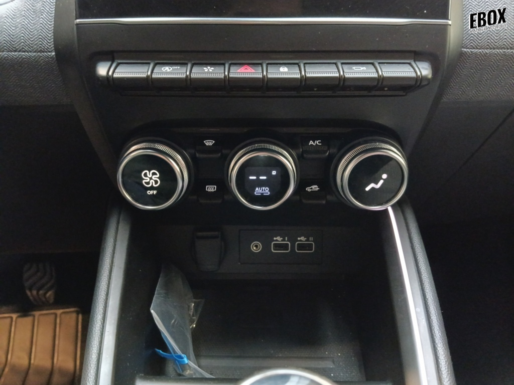 72405_p51 - RENAULT - CLIO - 2024 - photo 20