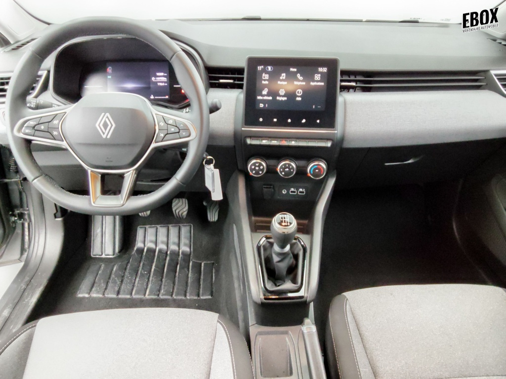 71387_p51 - RENAULT - CLIO - 2025 - photo 15