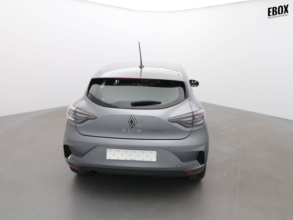 71387_p51 - RENAULT - CLIO - 2025 - photo 3