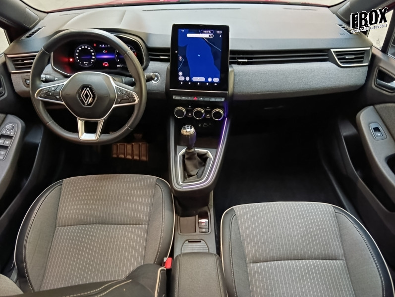 72394_p51 - RENAULT - CLIO - 2024 - photo 4