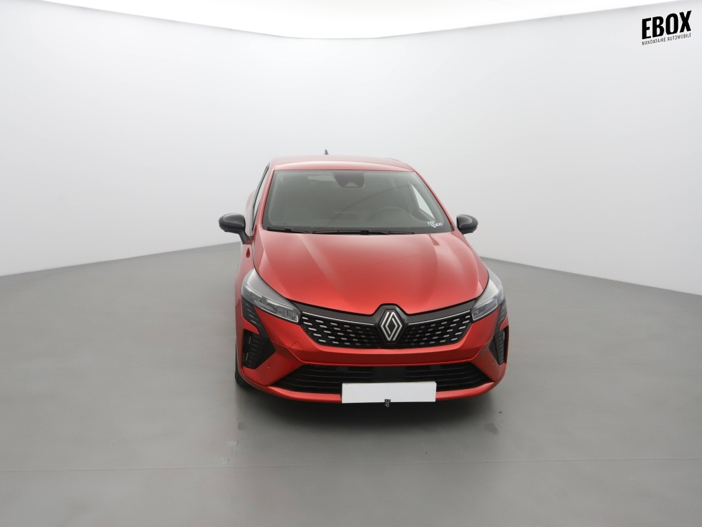 72400_p51 - RENAULT - CLIO - 2024 - photo 2