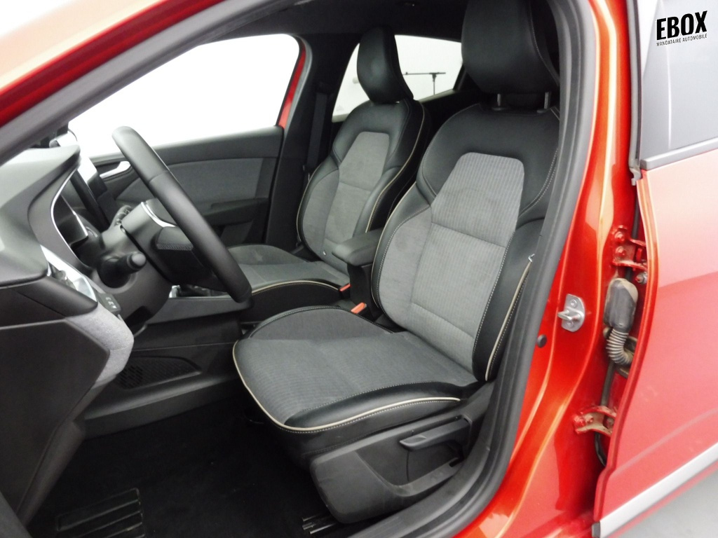 72402_p51 - RENAULT - CLIO - 2024 - photo 15