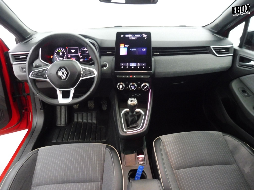 72402_p51 - RENAULT - CLIO - 2024 - photo 16