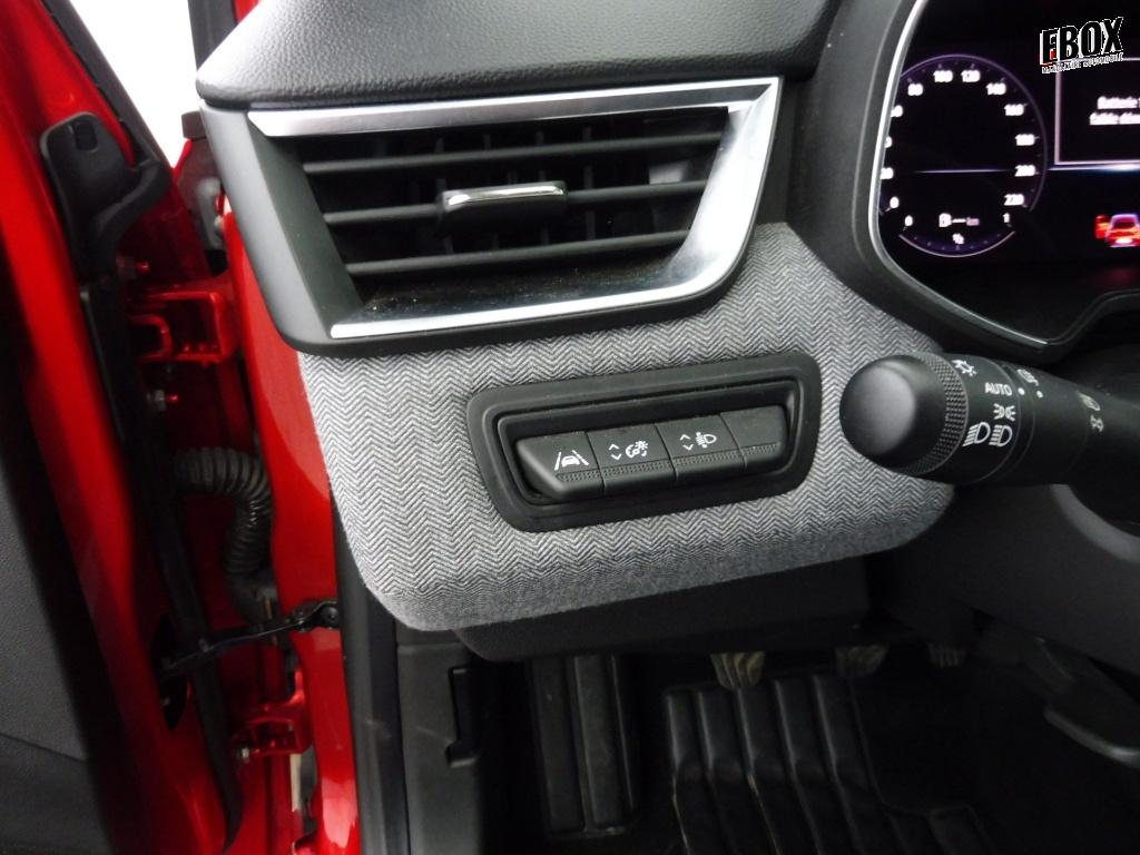 72402_p51 - RENAULT - CLIO - 2024 - photo 8