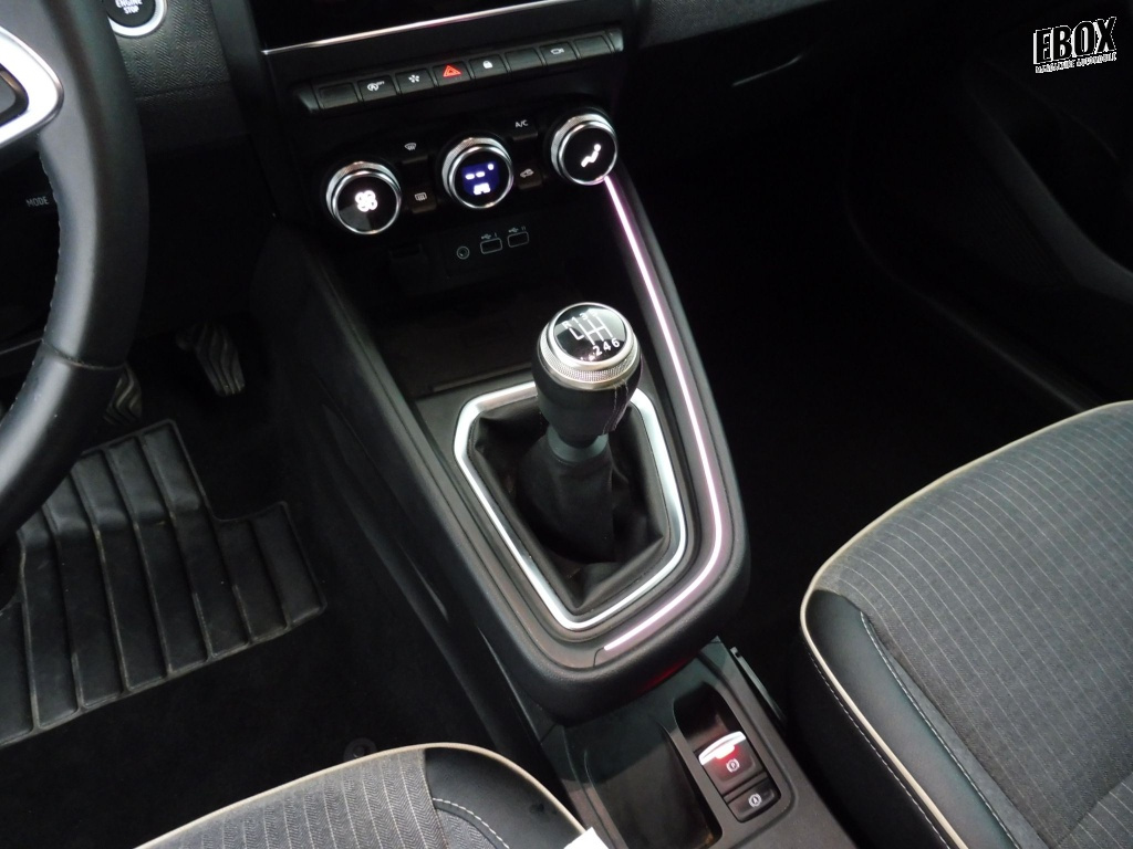 72409_p51 - RENAULT - CLIO - 2024 - photo 14