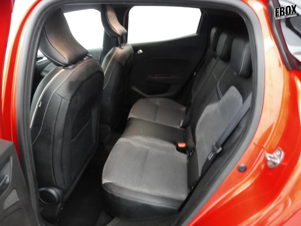 72409_p51 - RENAULT - CLIO - 2024 - photo 8