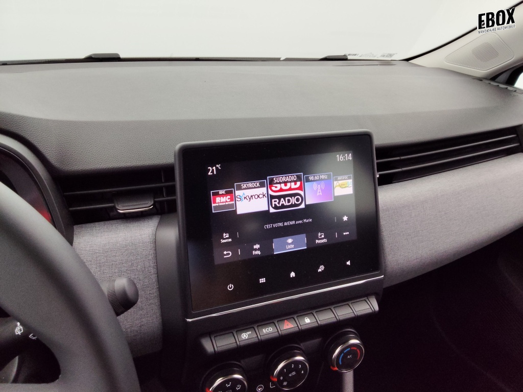 72530_p51 - RENAULT - CLIO - 2025 - photo 12