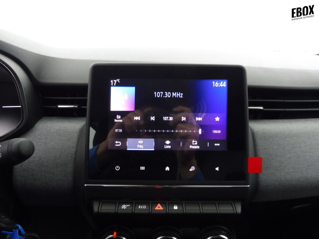 72762_p51 - RENAULT - CLIO - 2025 - photo 13