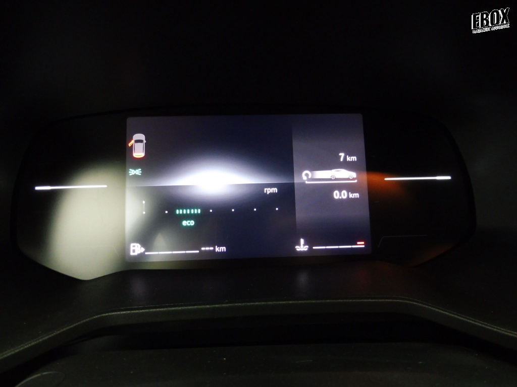 72762_p51 - RENAULT - CLIO - 2025 - photo 9