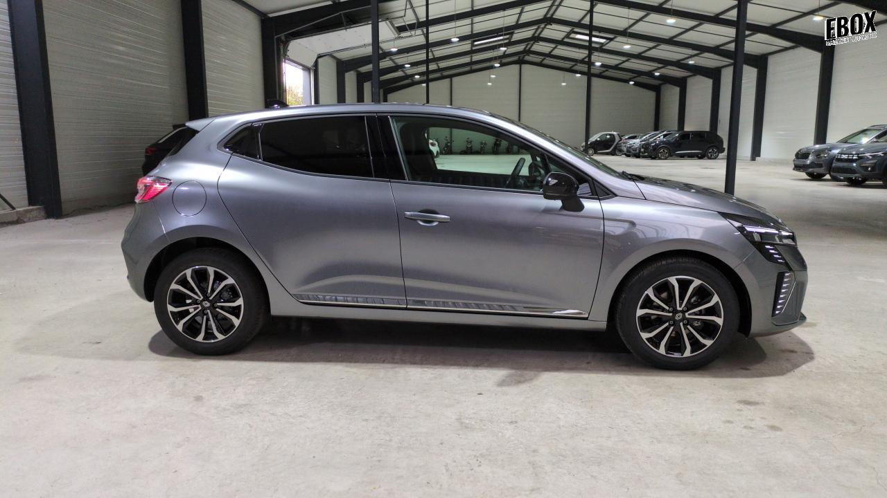 46482_p28 - RENAULT - CLIO 5 - 2025 - photo 3