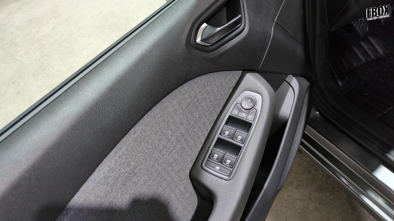 46482_p28 - RENAULT - CLIO 5 - 2025 - photo 9