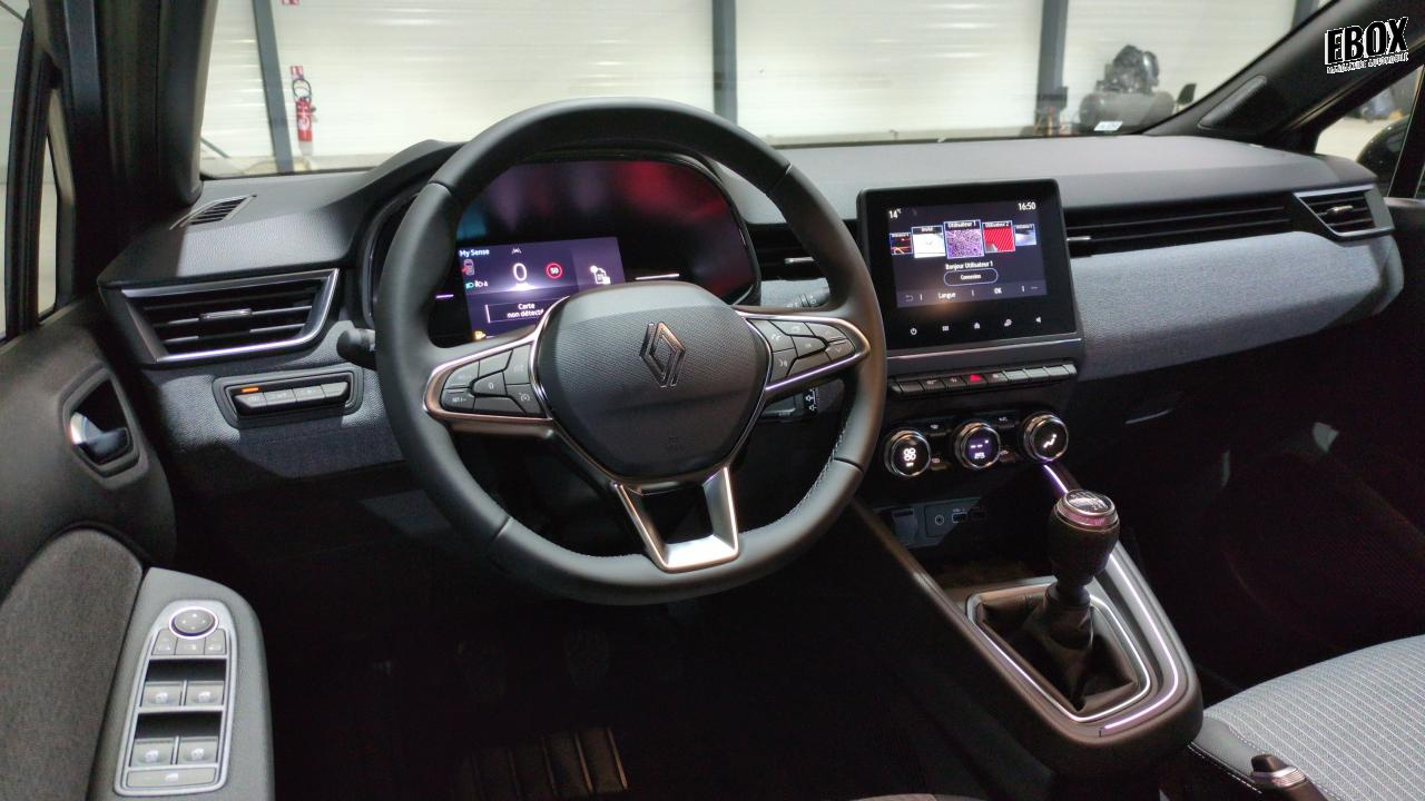 46484_p28 - RENAULT - CLIO 5 - 2025 - photo 8